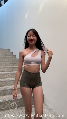 （视频）模拍漂亮的短裤骆驼趾美女[4.9G/MP4]