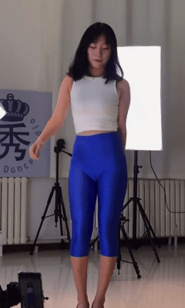 秀工作室-依依1期-7V/0.35G