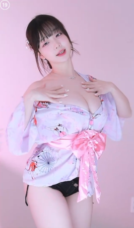 Sooplive直播韩国BJ smmms2002 精选热舞剪辑-15V/2.2G